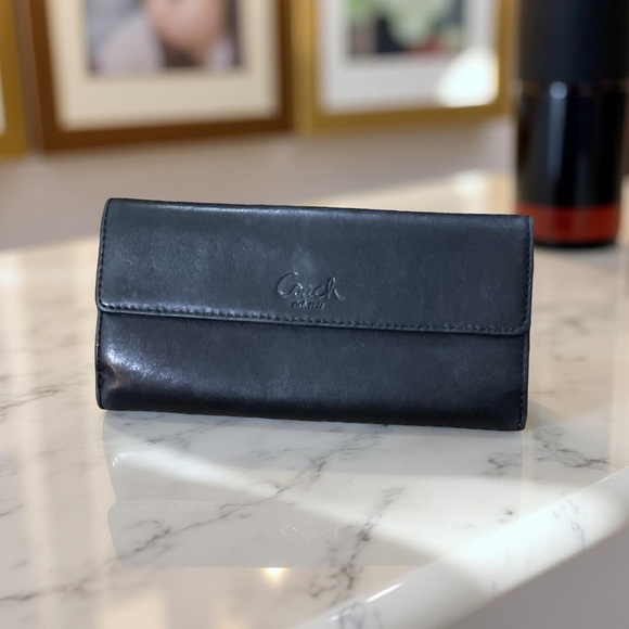 COACH VINTAGE TURN-LOCK WALLET GENUINE GLOVE TANNED BLACK LEATHER BLUE INTERIOR - Picture 3 of 7